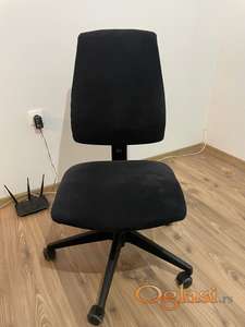 Radna kancelarijska ergonomska stolica interstuhl